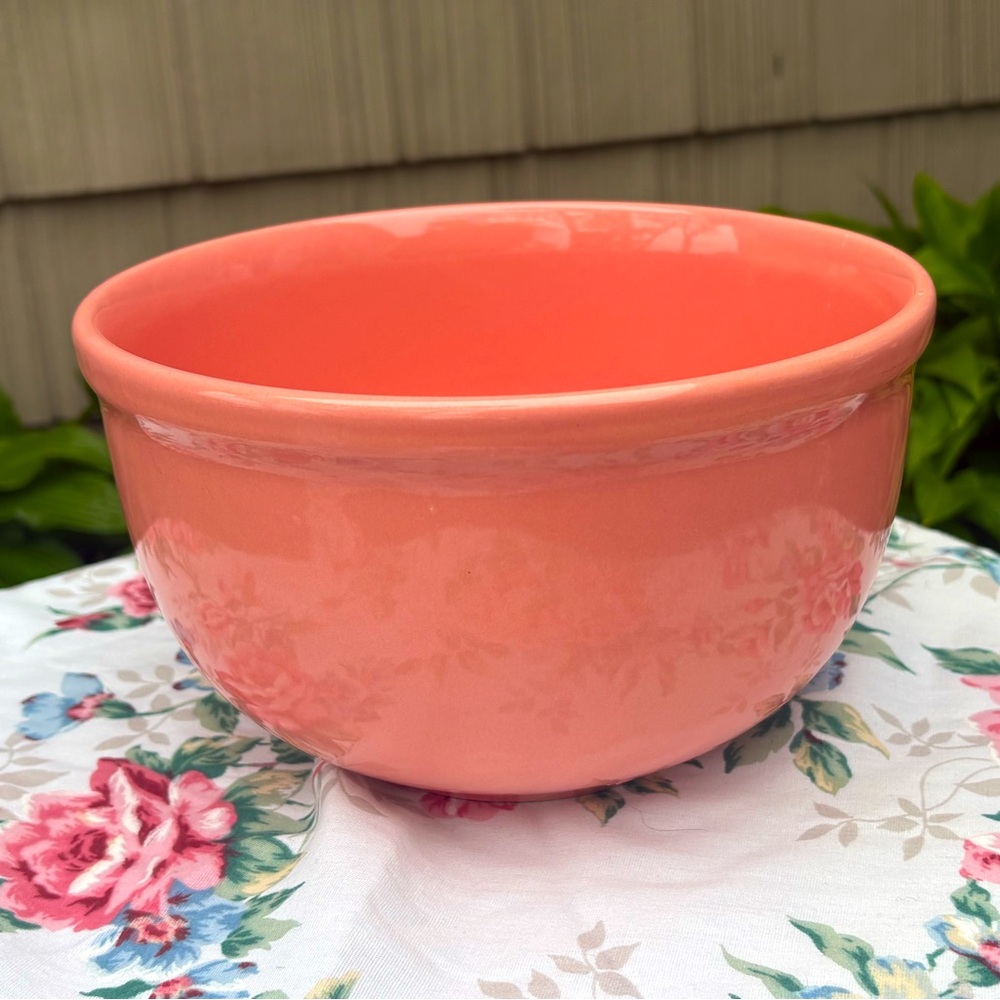 Vintage Pink Unmarked 8" Ceramic Mixing Bowl